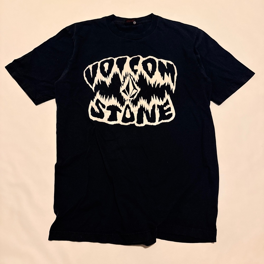 Y2K Volcom T-Shirt Mens Size Medium Black Graphic Volcom Stone Skate Surf Tee